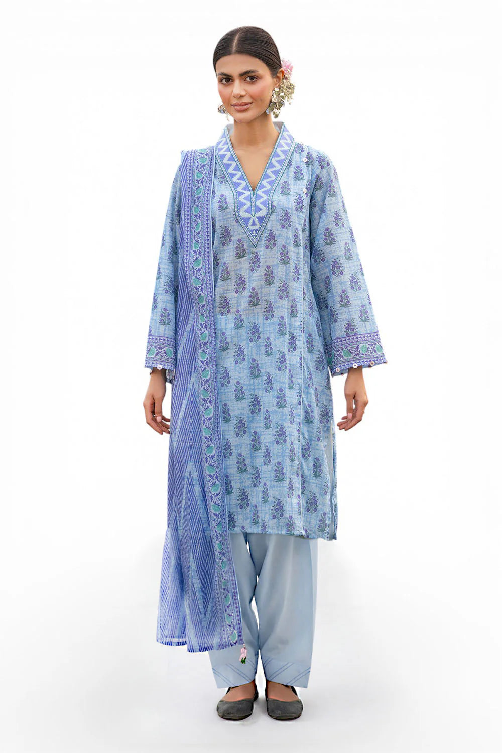 3 Piece Printed Lawn Suit with Embroidered Neckline CL-62157